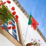 Maison drapeau et drapeau du Portugal